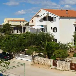 https://apartments-besedic.hotelinzadar.com